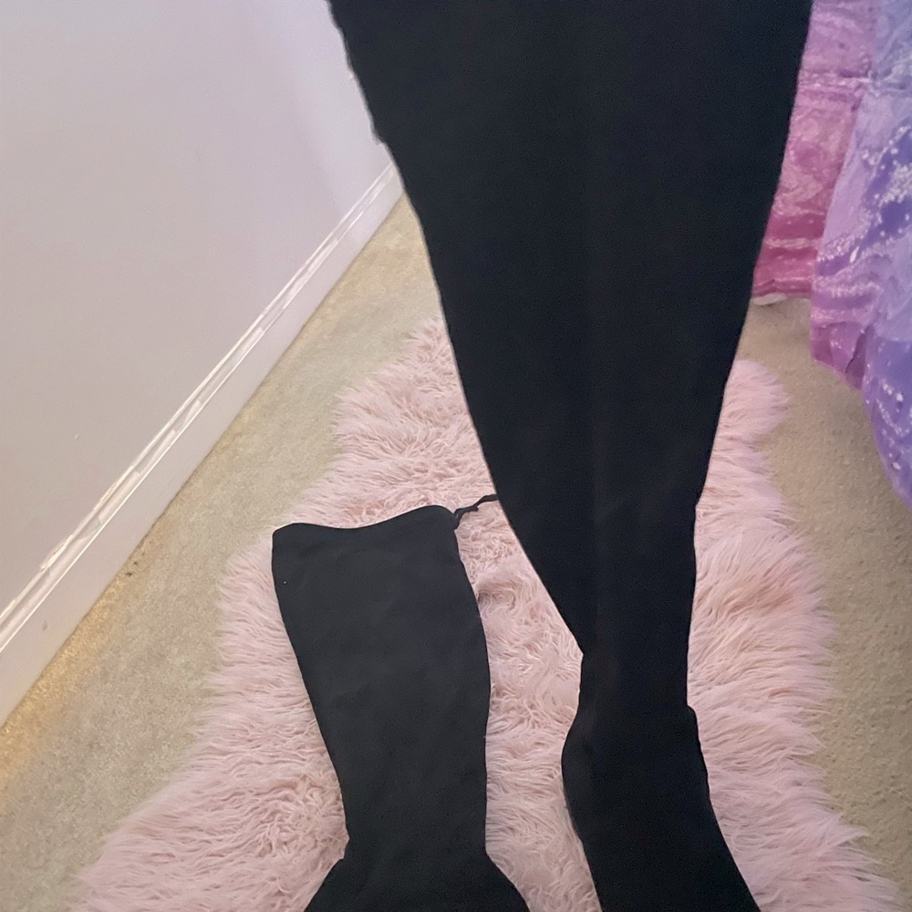 Thigh high comfy black boots , great for any size legs, great for plus size !